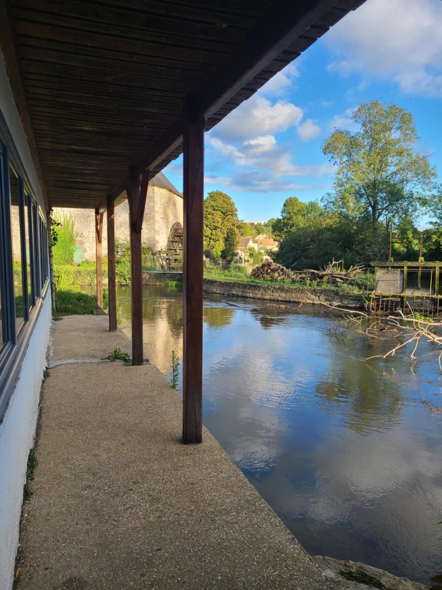 Maison Avec Jardin En Bord De Riviere Fresnay-sur-Sarthe Zewnętrze zdjęcie
